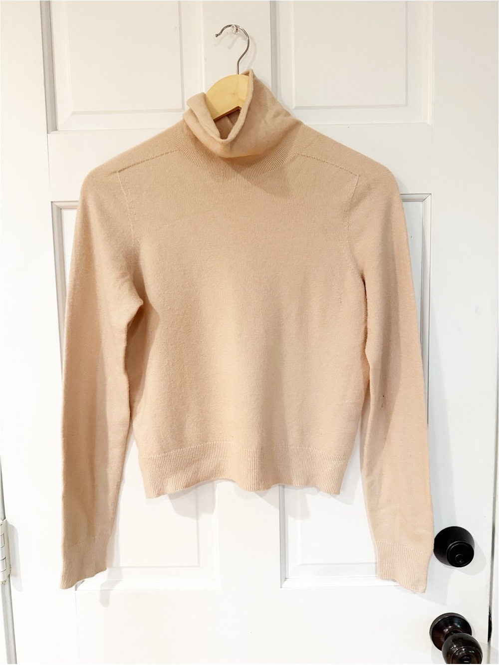 Truth by Republic Turtleneck Sweater – Cream, Size S/P